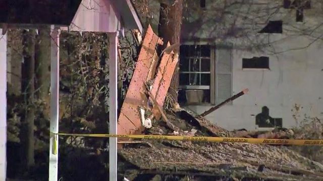 Powerful explosion destroys Fayetteville home