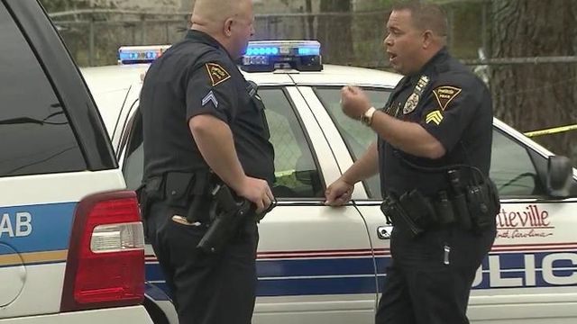 Man shot during Fayetteville traffic stop