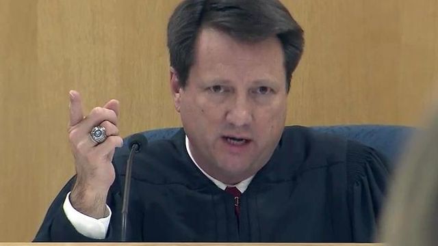Judge warns prosecutors, denies mistrial in death penalty case