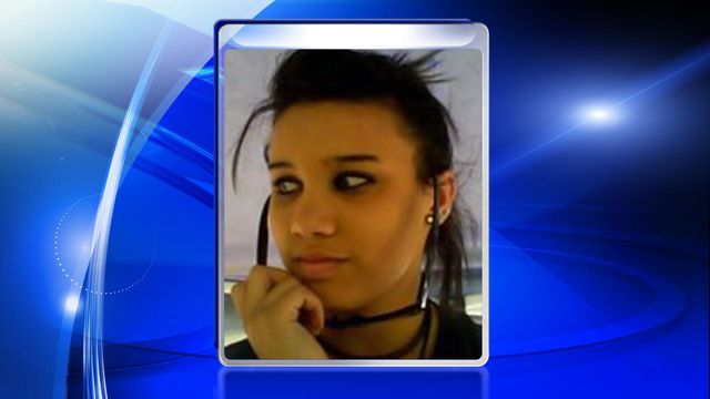 Volunteers continue search for missing teen