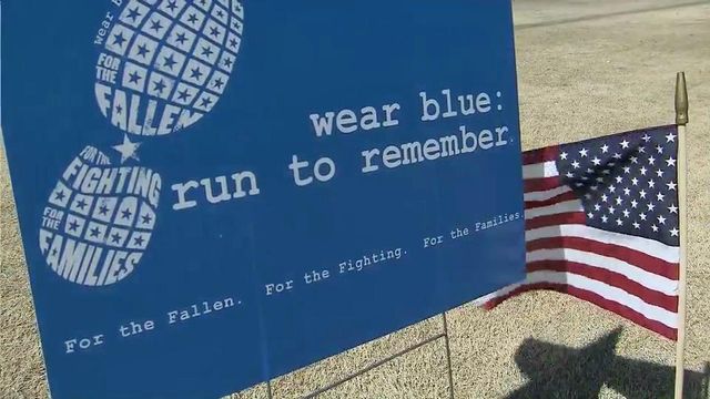 'Wear blue' marathon runners to honor fallen soldiers