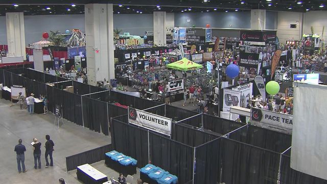 Rock 'n' Roll vendors lure runners with latest tech toys