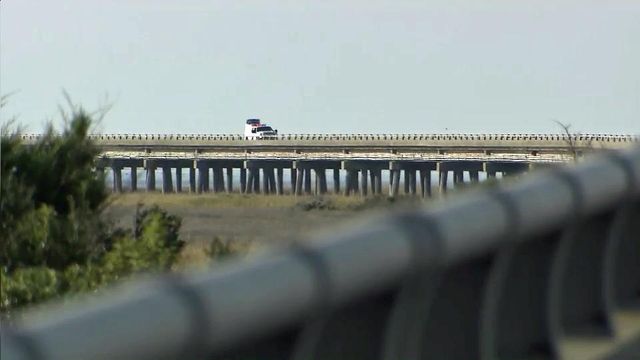 Activists, state agree on Bonner Bridge replacement