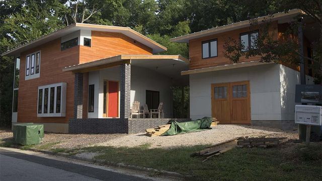 Neighbors help fix up Oakwood home