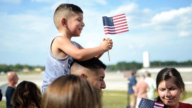 More than 100 Fort Bragg soldiers return home