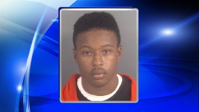 Fayetteville teen accused of robbing, shooting classmate