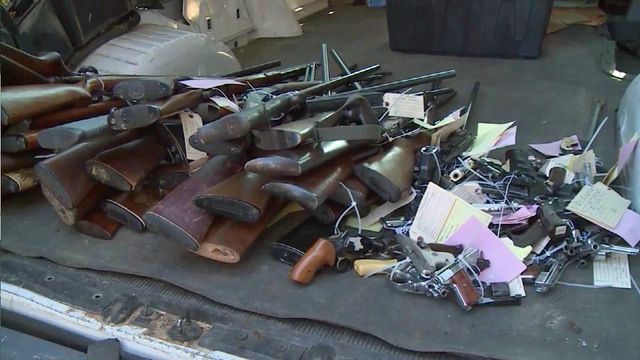 Fayetteville offers $30K for guns