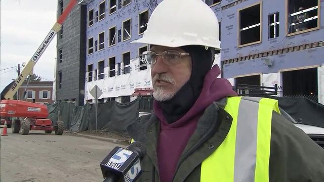 Triangle workers bundle up to combat cold temperatures