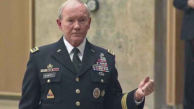 Gen. Dempsey talks war and peach with group at UNC-CH