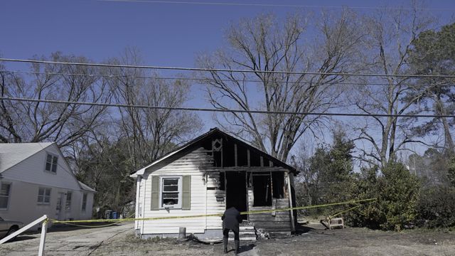 Man severely burned in Fayetteville fire