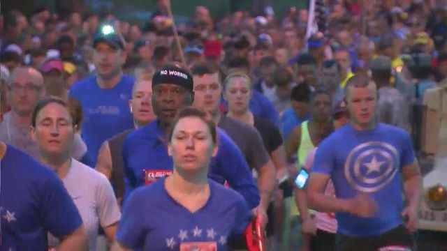 Thousands run Fayetteville's All-American Marathon