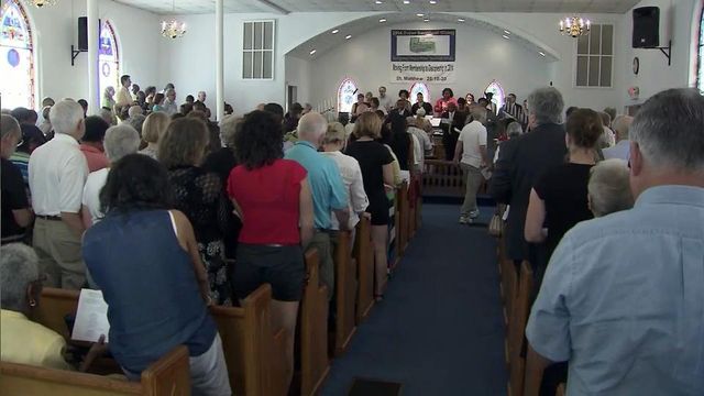 Prayer service calls for unity after Charleston shooting
