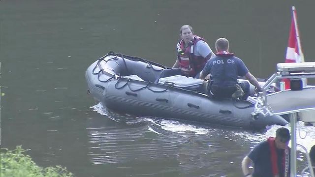 Authorities search for missing swimmer in Cape Fear River