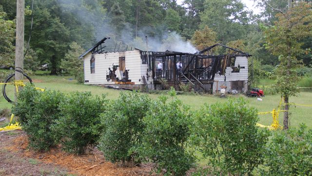 Apex neighbors wait for ID on man found in fire