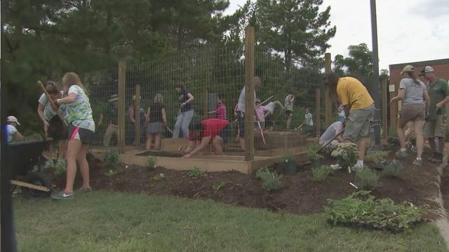 Community honors Cary first responders with garden