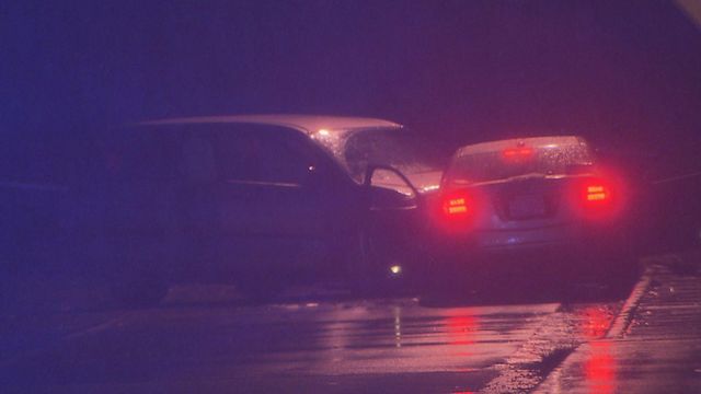 Seven injured in Raleigh 3-car crash