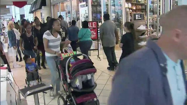 Christmas Eve shoppers in Fayetteville squeeze in last-minute sprees