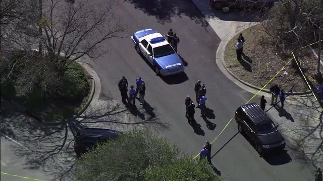 Raw: Sky 5 surveys scene of reported Raleigh shooting