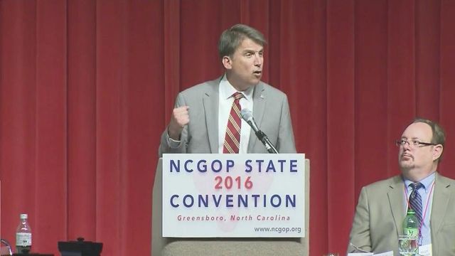 McCrory accepts GOP's nomination for additional term