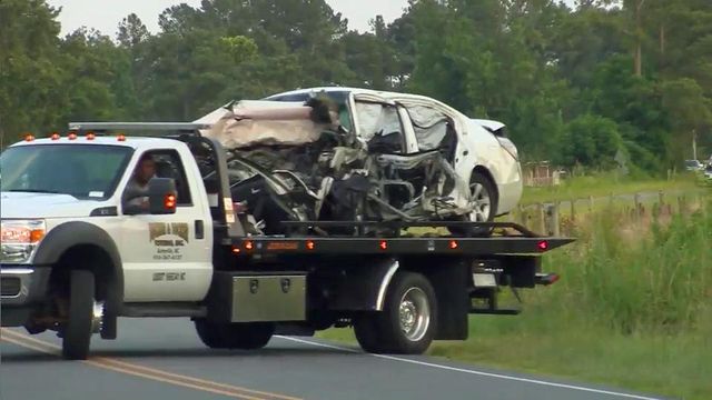 Investigators hope driver's wife can shed light on crash