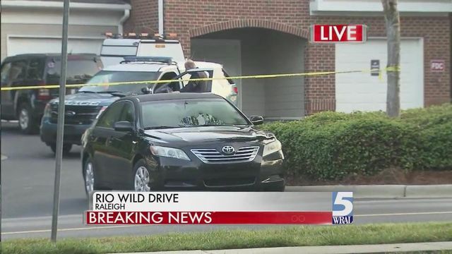 Police investigate death at north Raleigh apartment complex