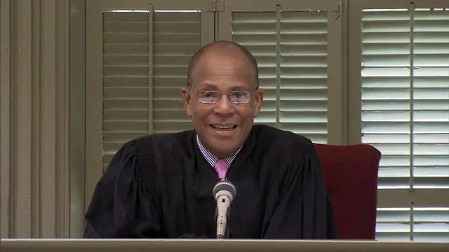 Judge gets standing ovation after beating cancer