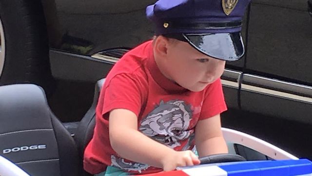 Despite his health, 4-year-old dreams of becoming police officer