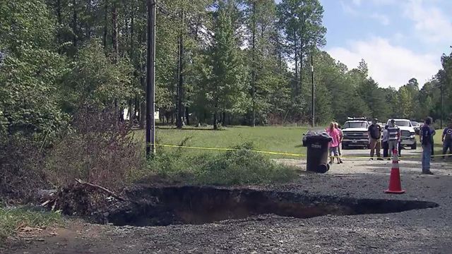 Burlington neighborhood says it cannot afford to fix sinkhole