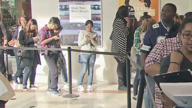 Shoppers find crowds, deal Friday at Triangle malls