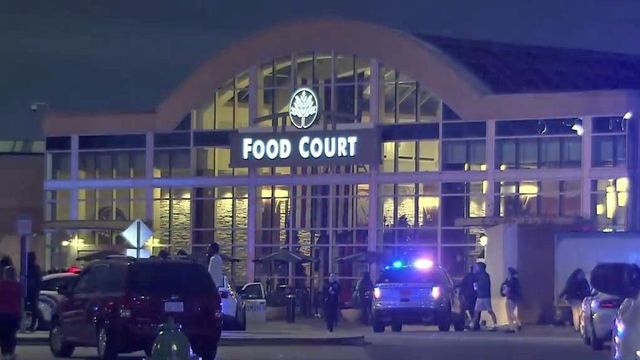 Food court fight leads to Cross Creek Mall evacuation