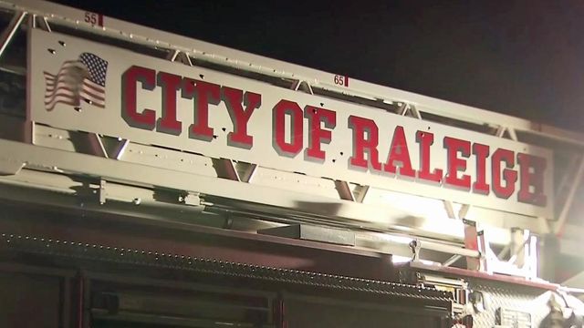 Raleigh police, firefighters continue to lobby for pay raise