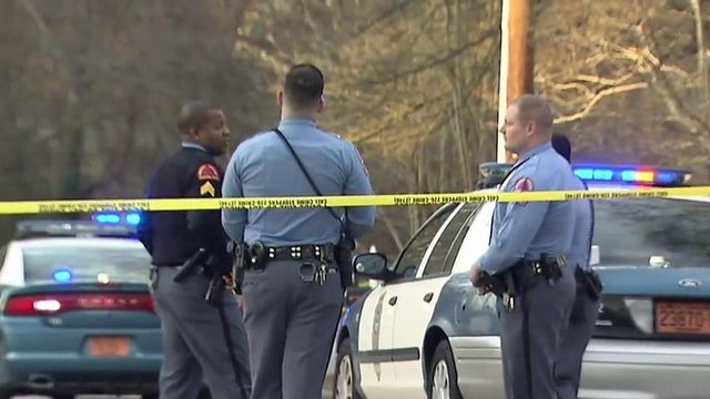 3 injured in shooting outside Raleigh home