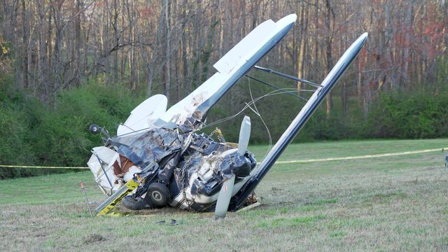 Pilot dies in crash into Apex field