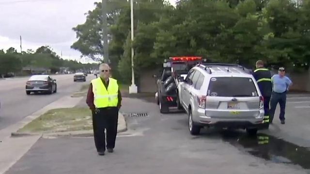 Police chase ends in Fayetteville crash