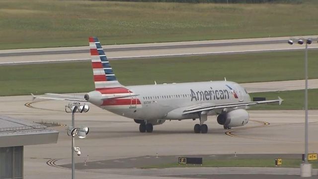 American Airlines flight makes emergency landing at RDU
