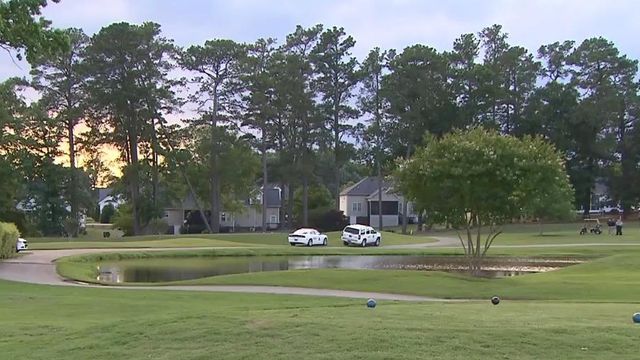 Golfers find unresponsive toddler in Clayton pond
