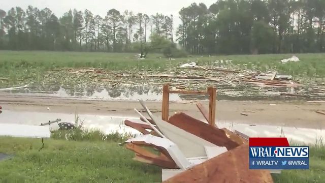Numerous homes damaged, 14 injured in Sampson storms