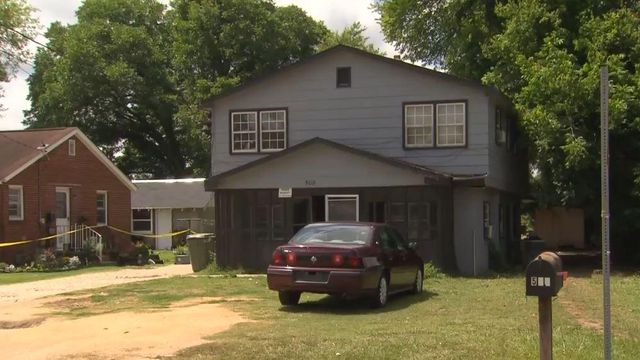 Fayetteville police investigate homicide
