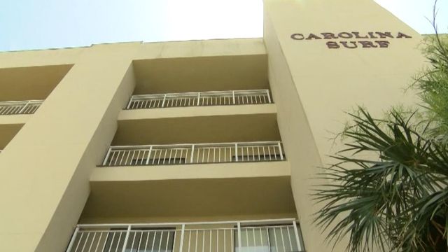 Condos condemned, vacationers stranded at Carolina Beach 