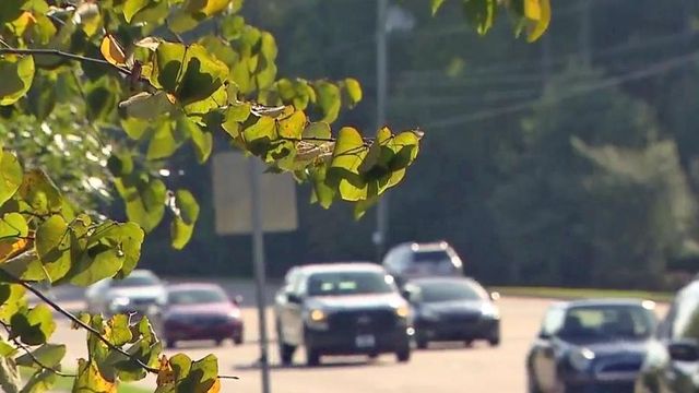 Residents dislike plan to widen Falls of Neuse Road in Raleigh