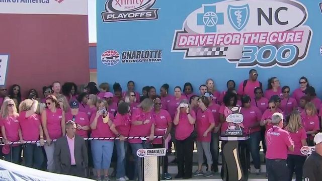 Pink pit wall ‘says girl power’ at Charlotte Motor Speedway 