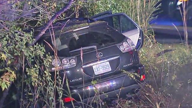 5 arrested after high-speed police chase ends in Wake County