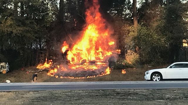 Driver survives fiery I-95 crash