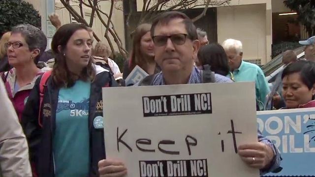 Groups hold opposing rallies at meeting for offshore drilling 