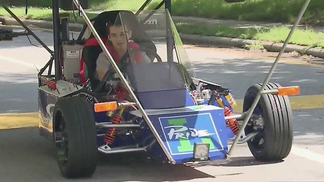 Leesville students enter solar car into national competition