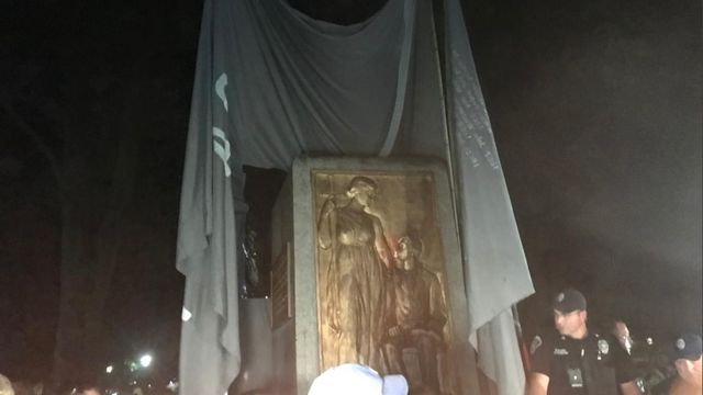 Raw: Protesters topple UNC's 'Silent Sam' Confederate statue