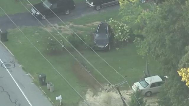 Raw video: Car crashes into power pole in SE Raleigh