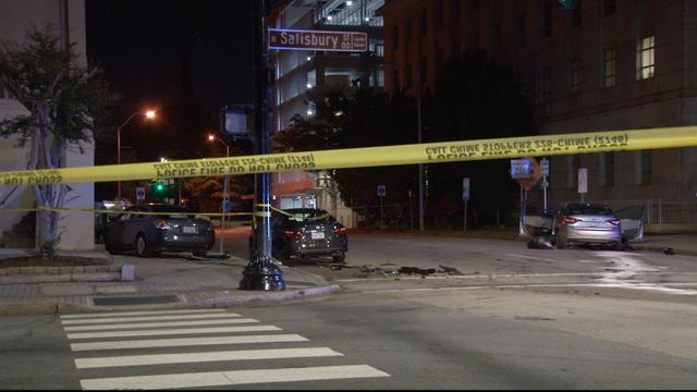 7 hurt in downtown Raleigh crash involving pedestrians