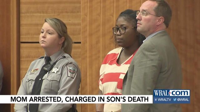 Mom, ex-boyfriend held without bond in 1-year-old's death