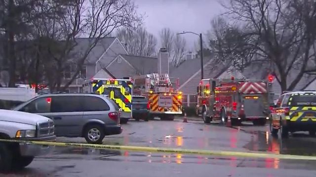 1 found dead following Raleigh apartment fire 